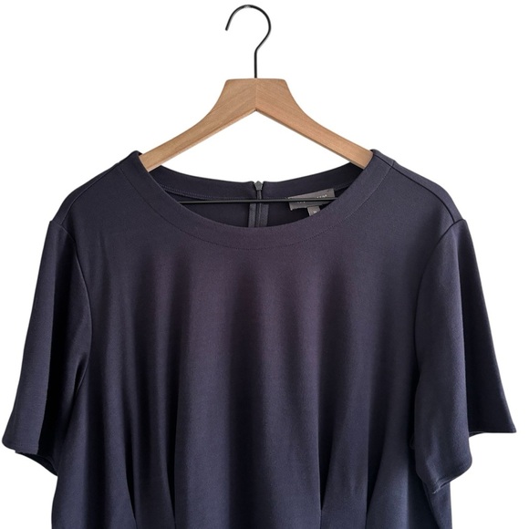 The Limited Peplum Top Size 1X Navy Swing Hem Zip Up Pullover Office Workwear - Picture 2 of 15